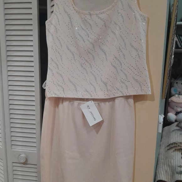 S.T John (size 14) - Picture 8 of 10